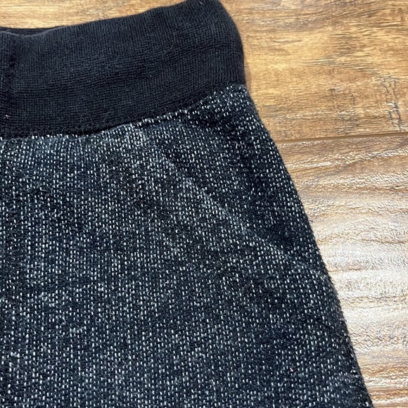 Roots black skirt sweatpant material - Picture 6 of 10